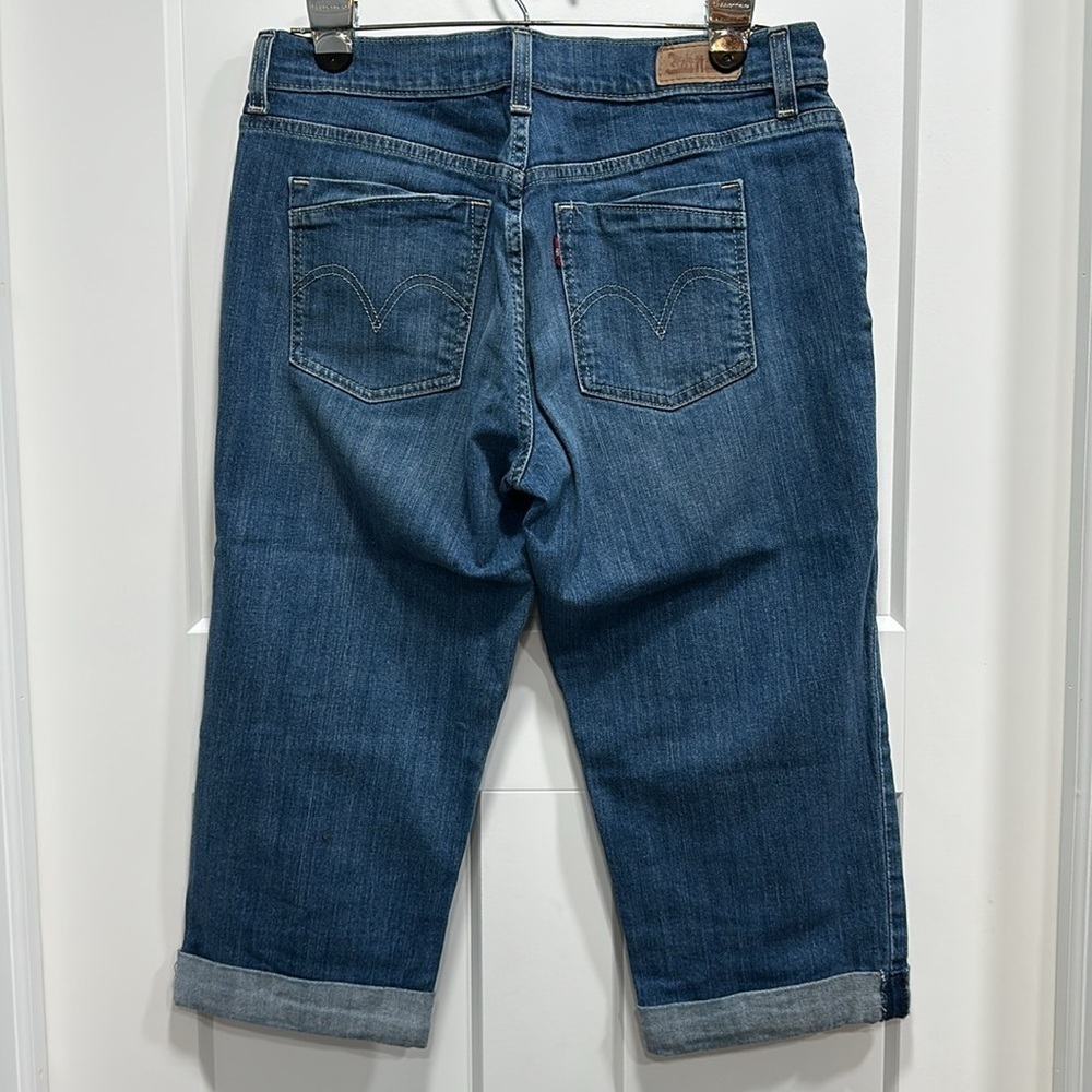 Levi’s Women’s Crop Jeans Size 8 - Picture 2 of 10